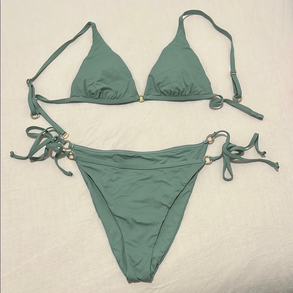 Dippin Daisy’s Green Triangle Bikini Set
